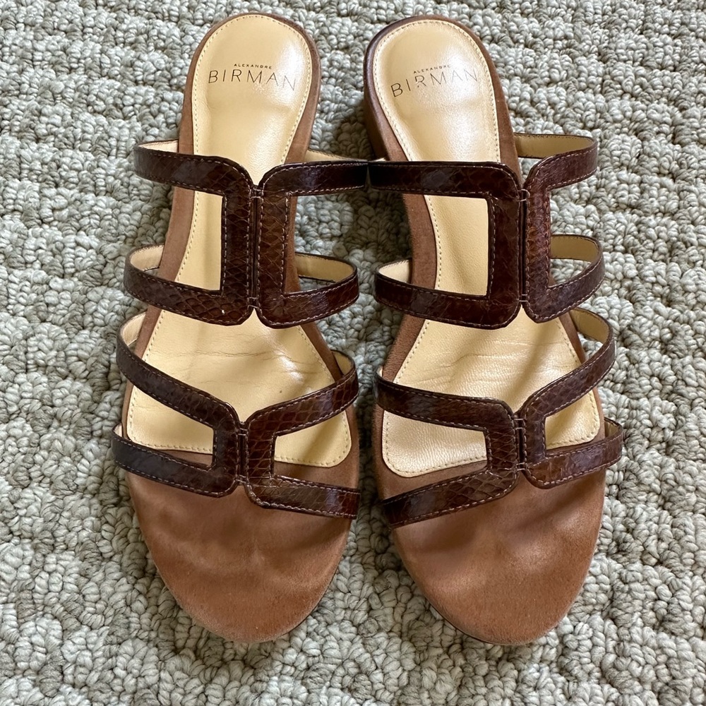 ALEXANDRE BIRMAN LOW HEEL CROC SANDALS. BROWN. SIZE 35.5. - Picture 1 of 4